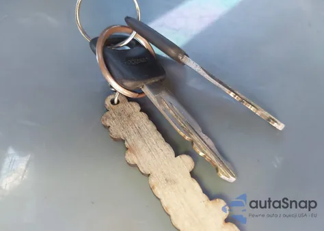 2002 Ford F-250 Lariat/Xl/Xlt z USA, uszkodzony, nr VIN 1FTNW20F92EB21216